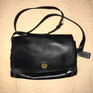 Vintage 90s Coach crossbody